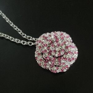 Elegant Pink and Silver Floral Pendant Necklace